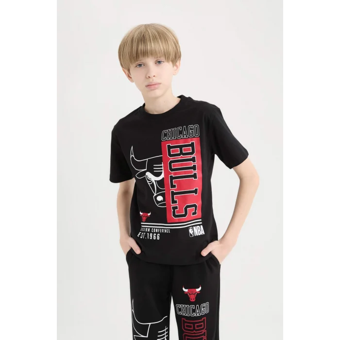 Defacto D9504 Siyah Erkek Çocuk NBA Chicago Bulls Bisiklet Yaka Kısa Kollu Tişört