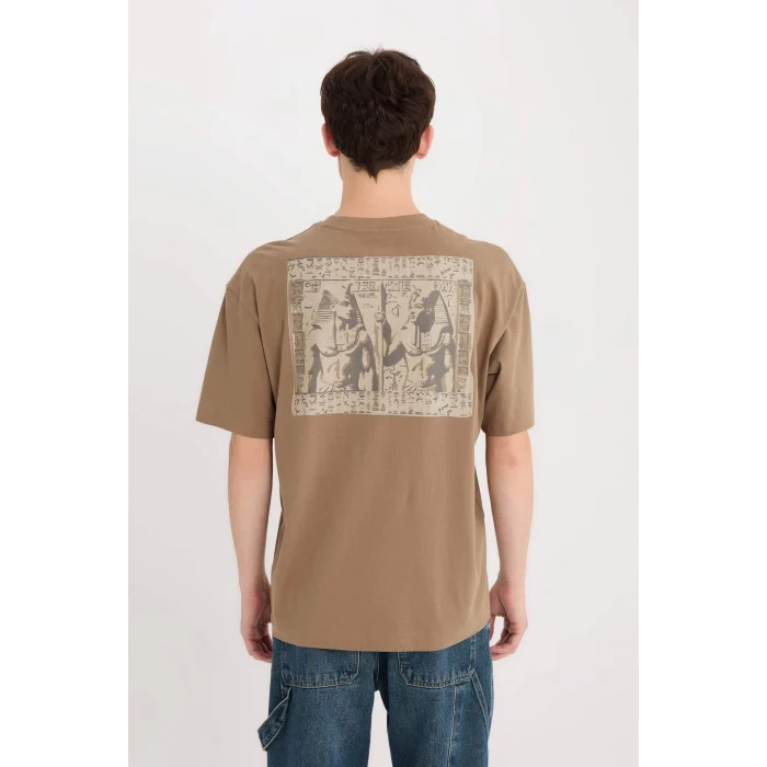 Defacto D9347 Kahve Oversize Geniş Kalıp Bisiklet Yaka Sırt Baskılı Kısa Kollu Tişört