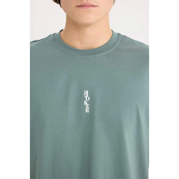 Defacto D9845 Yeşil Batman Boxy Fit Bisiklet Yaka Sırt Baskılı Kısa Kollu Tişört