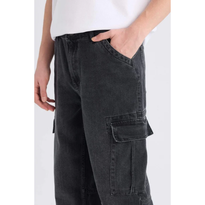Defacto E6694 Siyah Relax Fit Rahat Kesim Geniş Paça Kargo Cepli Jean Pantolon