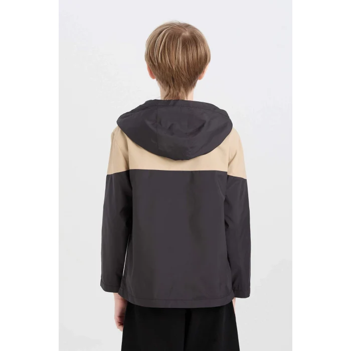 Defacto D5921 Siyah Erkek Çocuk Su İtici Kapüşonlu Fermuarlı Cepli Yağmurluk