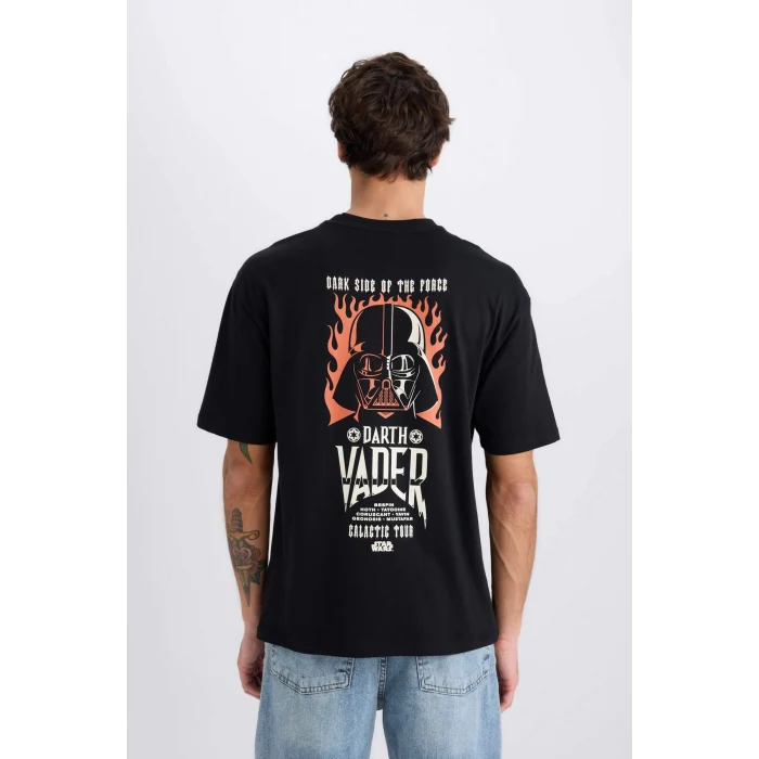 Defacto D6786 Siyah Star Wars Boxy Fit Bisiklet Yaka Sırt Baskılı Kısa Kollu Tişört