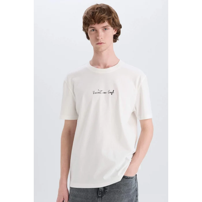 Defacto D5474 Ekru Van Gogh Regular Fit Bisiklet Yaka Sırt Baskılı Kısa Kollu Tişört