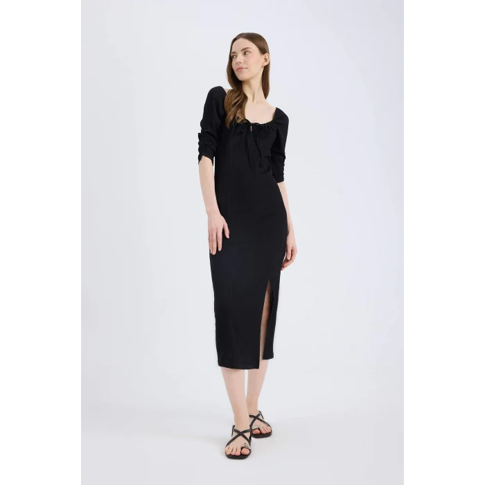 Defacto E0885 Siyah Bodycon Vücudu Saran Kare Yaka Yırtmaçlı Basic Düz Bürümcük Yarım Kol Siyah Midi Elbise