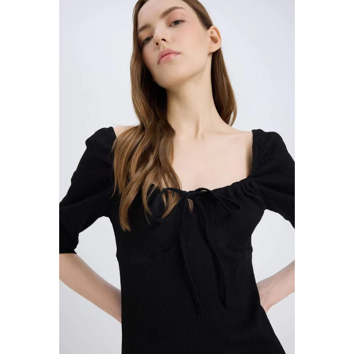 Defacto E0885 Siyah Bodycon Vücudu Saran Kare Yaka Yırtmaçlı Basic Düz Bürümcük Yarım Kol Siyah Midi Elbise