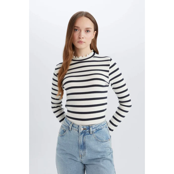 Defacto C5403 Lacivert Yarım Balıkçı Yaka Çizgili Uzun Kollu Tişört