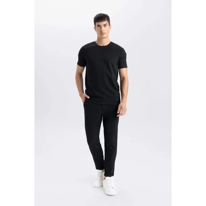 Defacto M6608 Siyah Slim Fit Dar Kesim Bisiklet Yaka Basic Düz Kısa Kollu Tişört