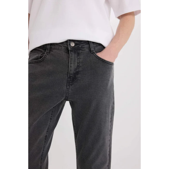 Defacto D9827 DENIM Sergio Regular Fit Normal Kalıp Normal Bel Boru Paça Jean Pantolon