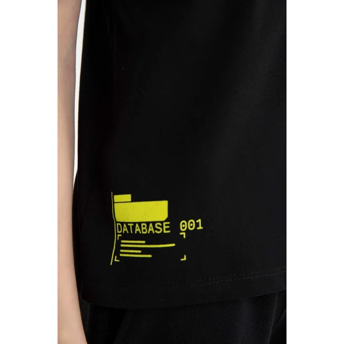 Defacto D9562 Siyah Erkek Çocuk Xbox Bisiklet Yaka Kısa Kollu Tişört