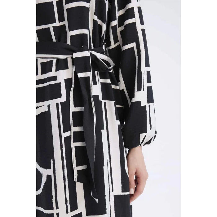 Defacto E5247 Siyah Regular Fit Bisiklet Yaka Desenli Kuşaklı Uzun Kollu Maxi Elbise