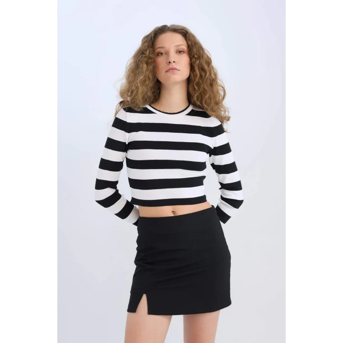 Defacto D5112 Siyah Yüksek Bel Basic Düz Pamuk Yırtmaçlı Astarlı Mini Etek