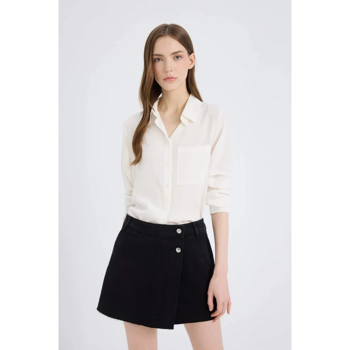 Defacto N2518 Beyaz 	Regular Fit Basic Düz Düğmeli Uzun Kollu Gömlek