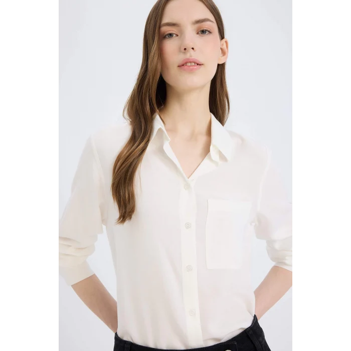 Defacto N2518 Beyaz 	Regular Fit Basic Düz Düğmeli Uzun Kollu Gömlek