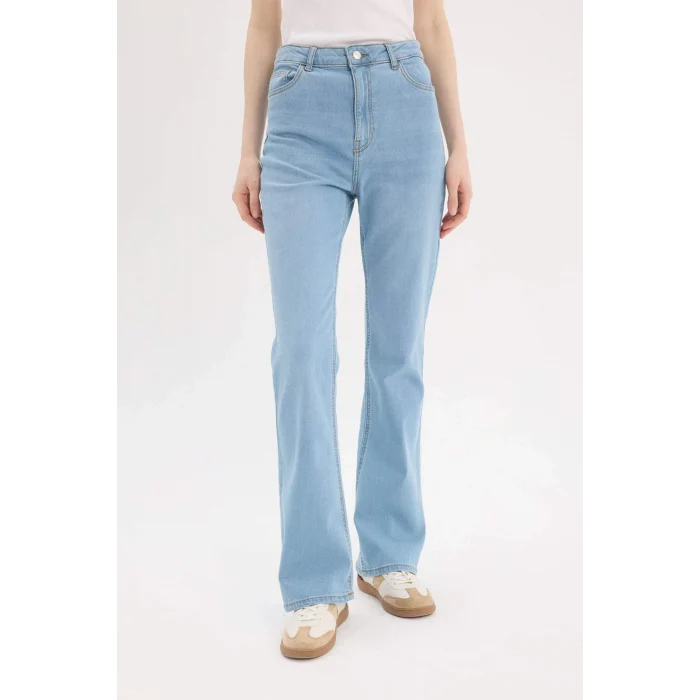 Defacto D7973 Mavi Slim Flare Yüksek Bel Düz Paça Uzun Jean Kar Yıkamalı Pantolon