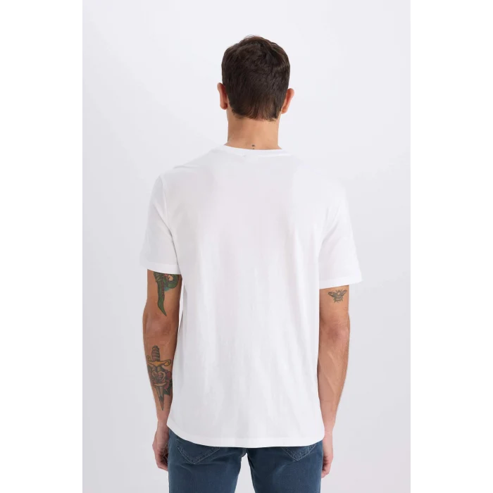 Defacto D7935 Beyaz New Regular Fit Bisiklet Yaka Kısa Kollu Tişört