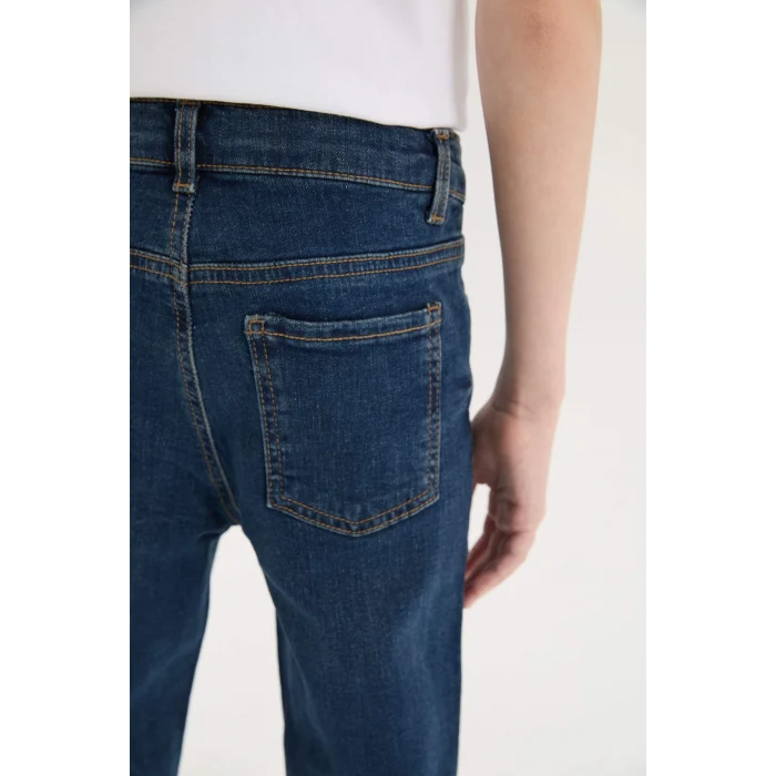 Defacto D6649 Mavi Erkek Çocuk Slim Fit Dar Kesim Düz Paça Jean Pantolon