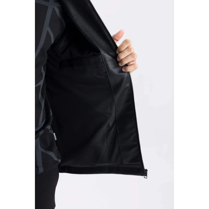 Defacto D8525 Siyah Su İtici Slim Fit Dar Kesim Dik Yaka Fermuarlı Suni Deri Mont
