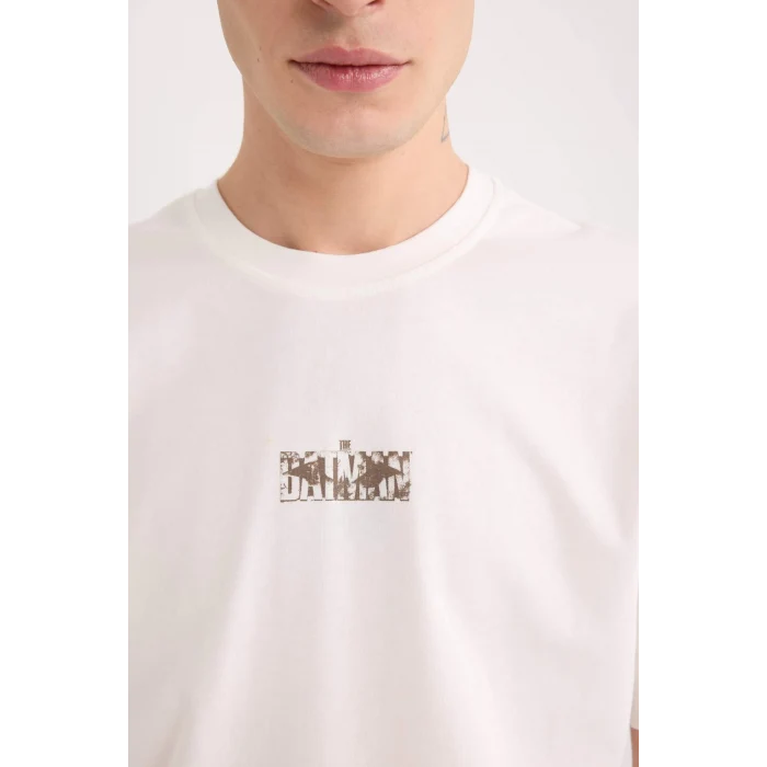 Defacto D6795 Ekru Batman 85 Boxy Fit Bisiklet Yaka Sırt Baskılı Kısa Kollu Tişört