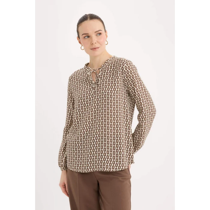 Defacto N1809 Ekru Regular Fit Apaş Yaka Desenli Uzun Kollu Bluz