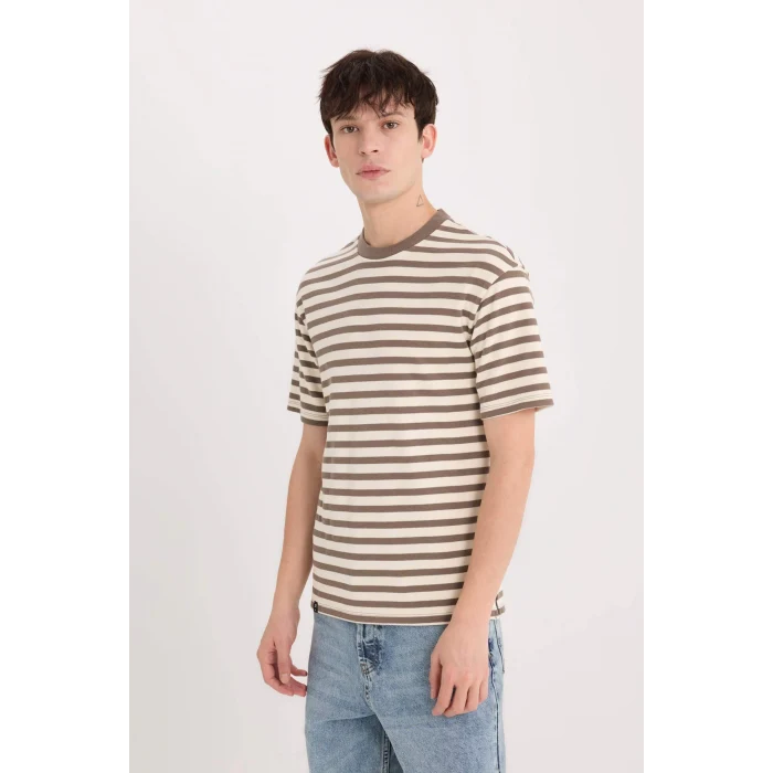 Defacto B5910 Kahve Boxy Fit Bisiklet Yaka Çizgili Kısa Kollu Ağır Kumaş Tişört