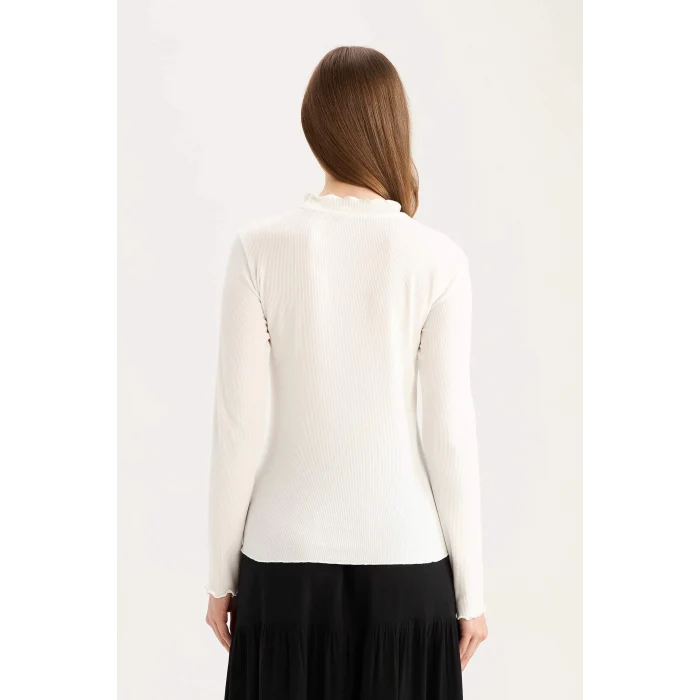 Defacto B2389 Ekru Yarım Balıkçı Yaka Fitilli Kaşkorse Uzun Kollu Tişört