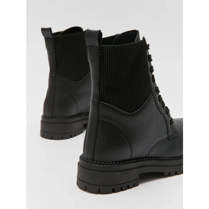 LC WAIKIKI SİYAH Deri Görünümlü Bağcıklı Kadın Bot