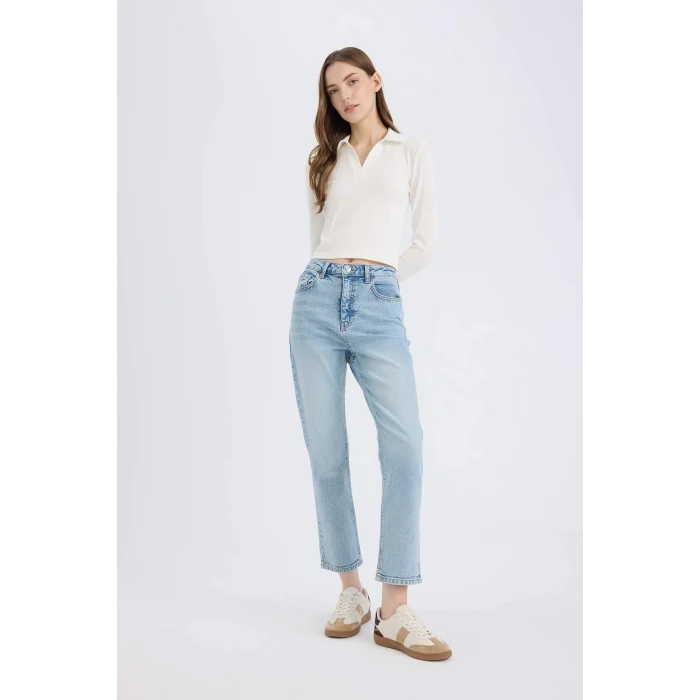 Defacto D7981 Mavi Mary Vintage Straight Fit Yüksek Bel Düz Paça Jean Kar Yıkamalı Pantolon