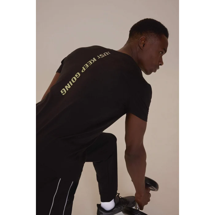 Defacto D7304 Siyah DeFactoFit Standart Fit Bisiklet Yaka Sırt Baskılı Baskılı Sporcu Kısa Kollu Tişört