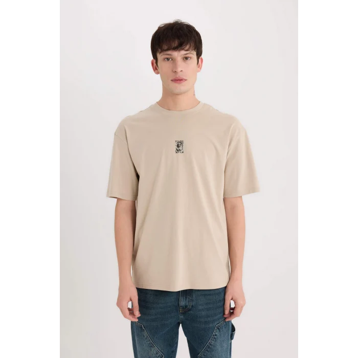 Defacto E1486 Bej Boxy Fit Bisiklet Yaka Sırt Baskılı Kısa Kollu Tişört