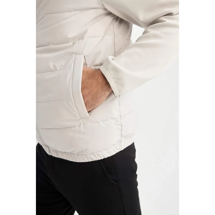 Defacto D7532 Gri Slim Fit Dar Kesim Dik Yaka Lastikli ve Fermuarlı Su Geçirmez Mont