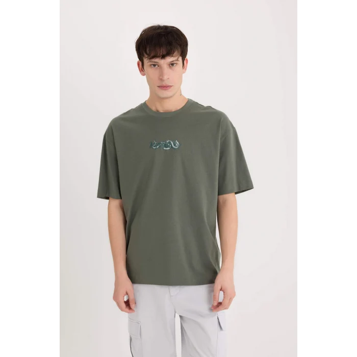 Defacto D9346 Yeşil Oversize Geniş Kalıp Bisiklet Yaka Sırt Baskılı Kısa Kollu Tişört