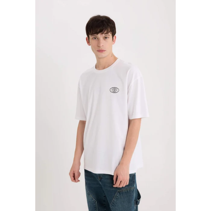 Defacto D5581 Beyaz Oversize Geniş Kalıp Bisiklet Yaka Sırt Baskılı Kısa Kollu Tişört