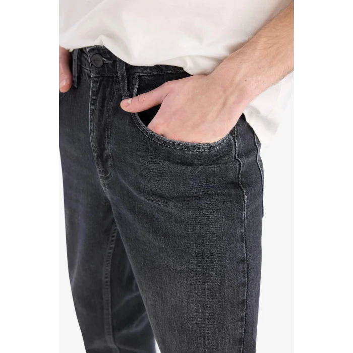 Defacto E7033 DENIM Slim Tapered Fit Dar Kalıp Normal Bel Daralan Paça Jean Pantolon