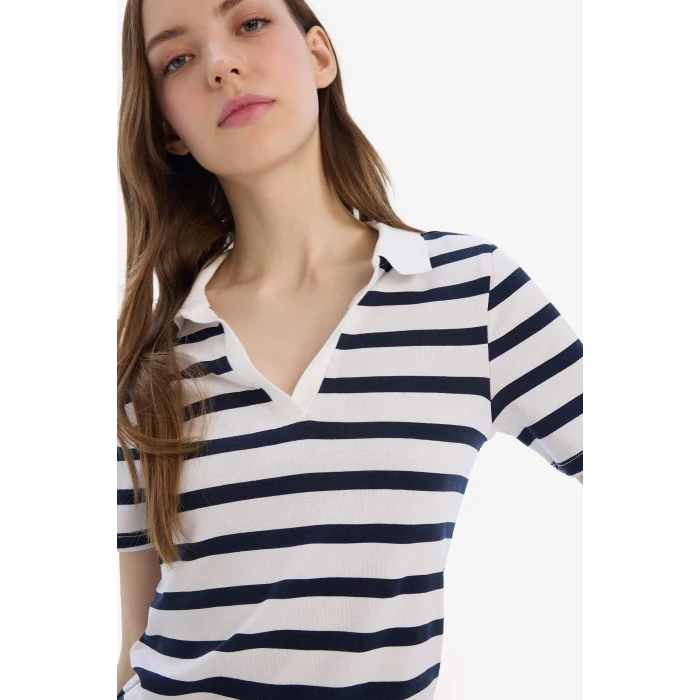 Defacto E6989 Ekru Slim Fit Dar Kesim Çizgili Polo Yaka Ribana Kısa Kollu Tişört