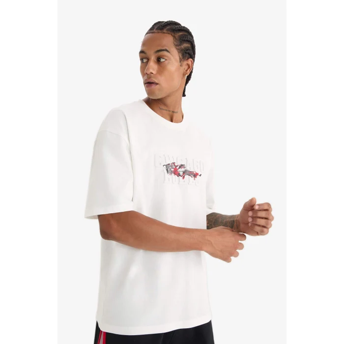 Defacto E0071 Ekru DeFactoFit NBA Chicago Bulls Oversize Geniş Kalıp Bisiklet Yaka Kısa Kollu Tişört