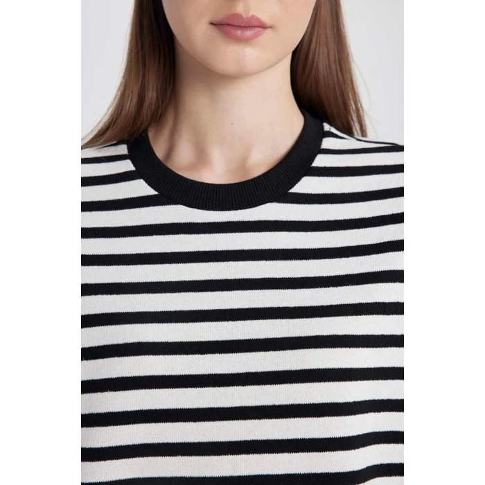 Defacto C0276 Ekru Regular Fit Bisiklet Yaka Çizgili Uzun Kollu Tişört Tunik