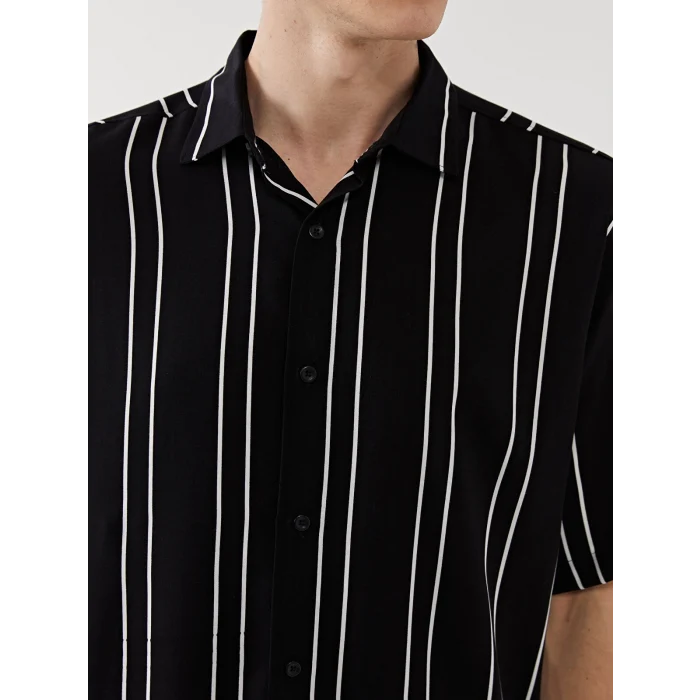 LCW Vision SİYAH Regular Fit Kısa Kollu Çizgili Viskon Erkek Gömlek
