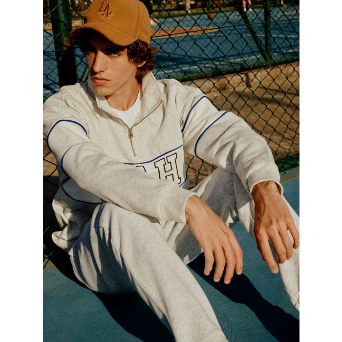 LCW Casual BEYAZ Dik Yaka Uzun Kollu Baskılı Erkek Kalın Sweatshirt