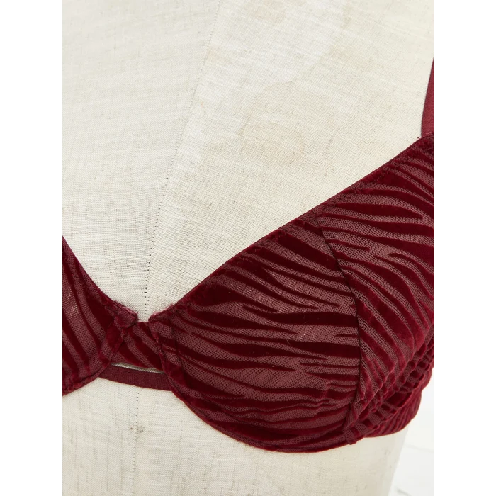 LCW DREAM BORDO Balenli Dolgusuz Dantelli Tişört Sütyen