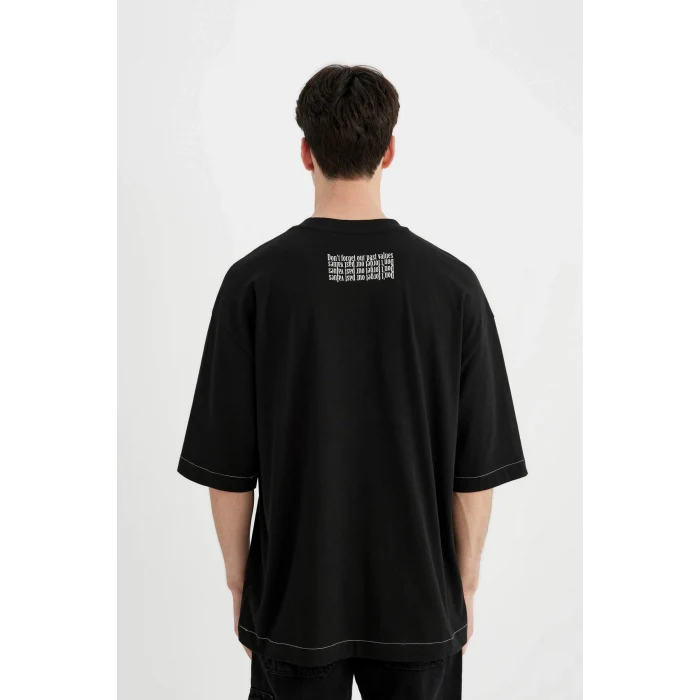 Defacto C2244 Siyah Loose Fit Bisiklet Yaka Sırt Baskılı Kısa Kollu Tişört