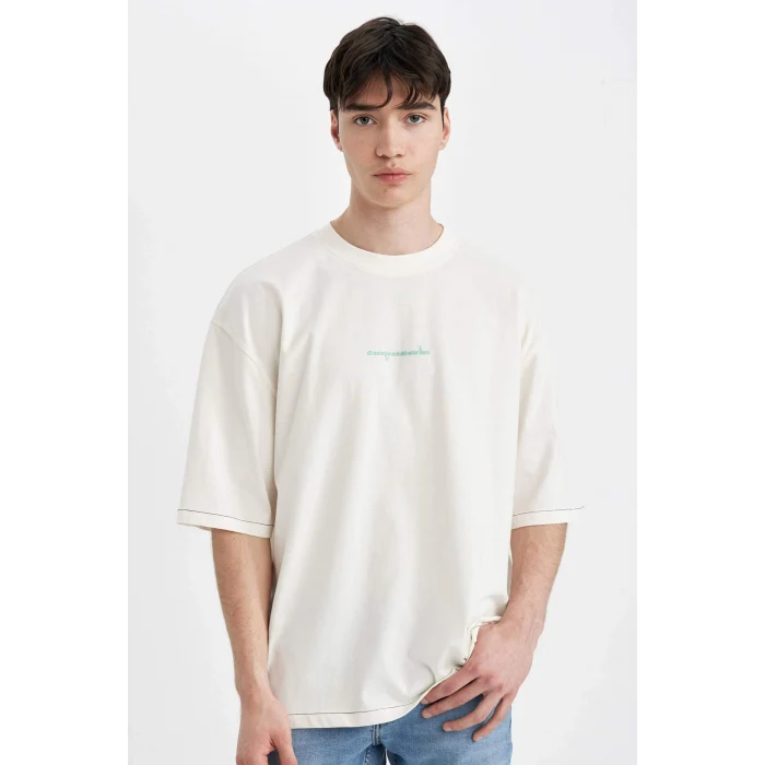 Defacto C2732 Ekru Loose Fit Bisiklet Yaka Sırt Baskılı Kısa Kollu Tişört