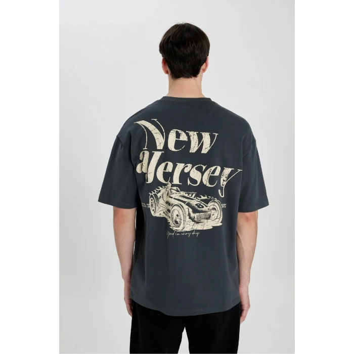 Defacto B4650 Antrasit Comfort Regular Fit Rahat Kalıp Bisiklet Yaka Sırt Baskılı Kısa Kollu Tişört