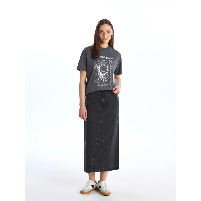 LC WAIKIKI ANTRASİT Bisiklet Yaka Baskılı Kısa Kollu Kadın Tişört