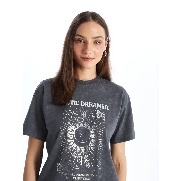 LC WAIKIKI ANTRASİT Bisiklet Yaka Baskılı Kısa Kollu Kadın Tişört