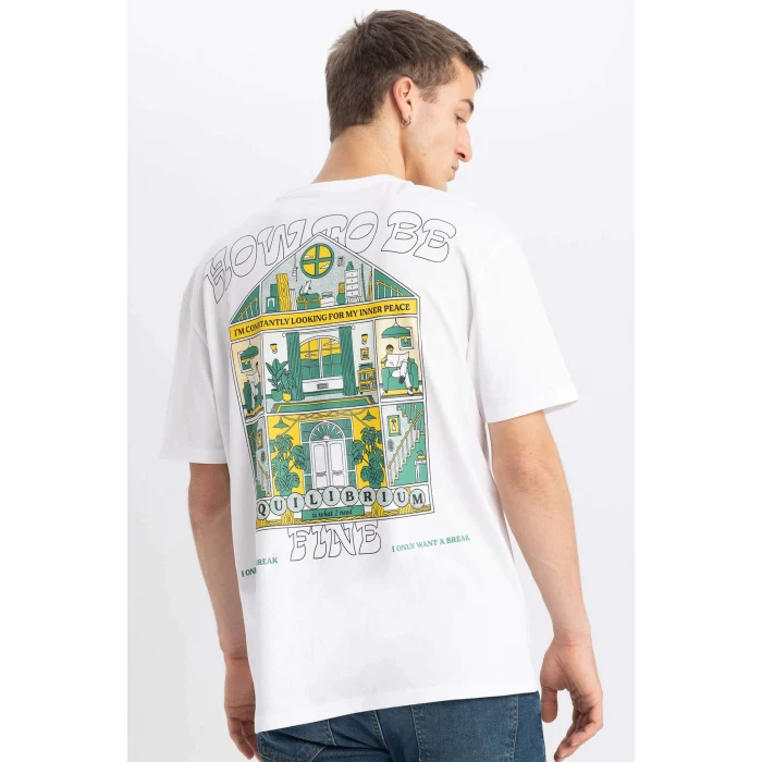 Defacto B5068 Beyaz Comfort Regular Fit Rahat Kalıp Bisiklet Yaka Sırt Baskılı Kısa Kollu Tişört