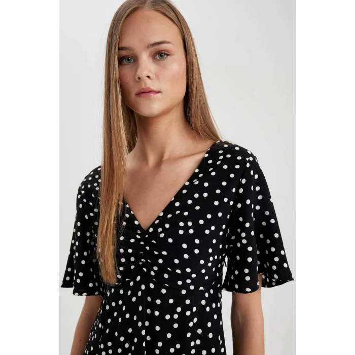 Defacto B0127 Siyah V Yaka Puantiyeli Maroken Mini Kısa Kollu Elbise