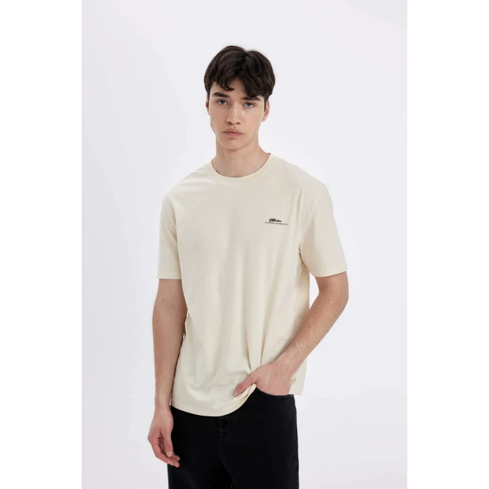 Defacto C6241 Bej Regular Fit Bisiklet Yaka Sırt Baskılı Kısa Kollu Tişört
