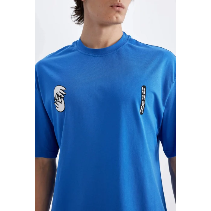 Defacto C5752 Mavi Comfort Regular Fit Rahat Kalıp Bisiklet Yaka Sırt Baskılı Kısa Kollu Tişört