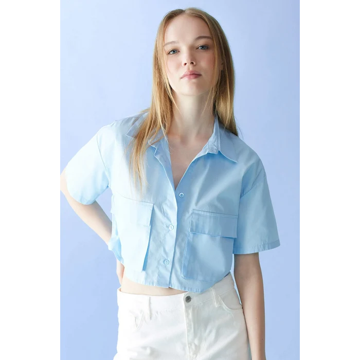Defacto C0739 Mavi Coool Oversize Geniş Kalıp Cep Detaylı Crop Kısa Kollu Gömlek