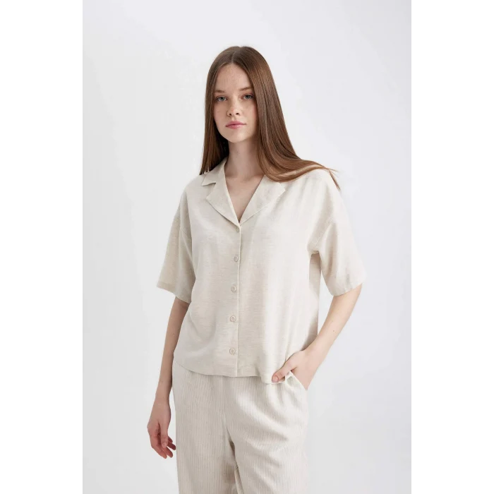 Defacto U2927 Ekru Oversize Geniş Kalıp Pijama Yaka Keten Karışımlı Kısa Kollu Gömlek